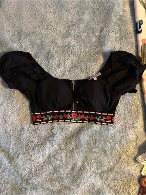 Black Puff Sleeve Crop Top with Red Rose Trim